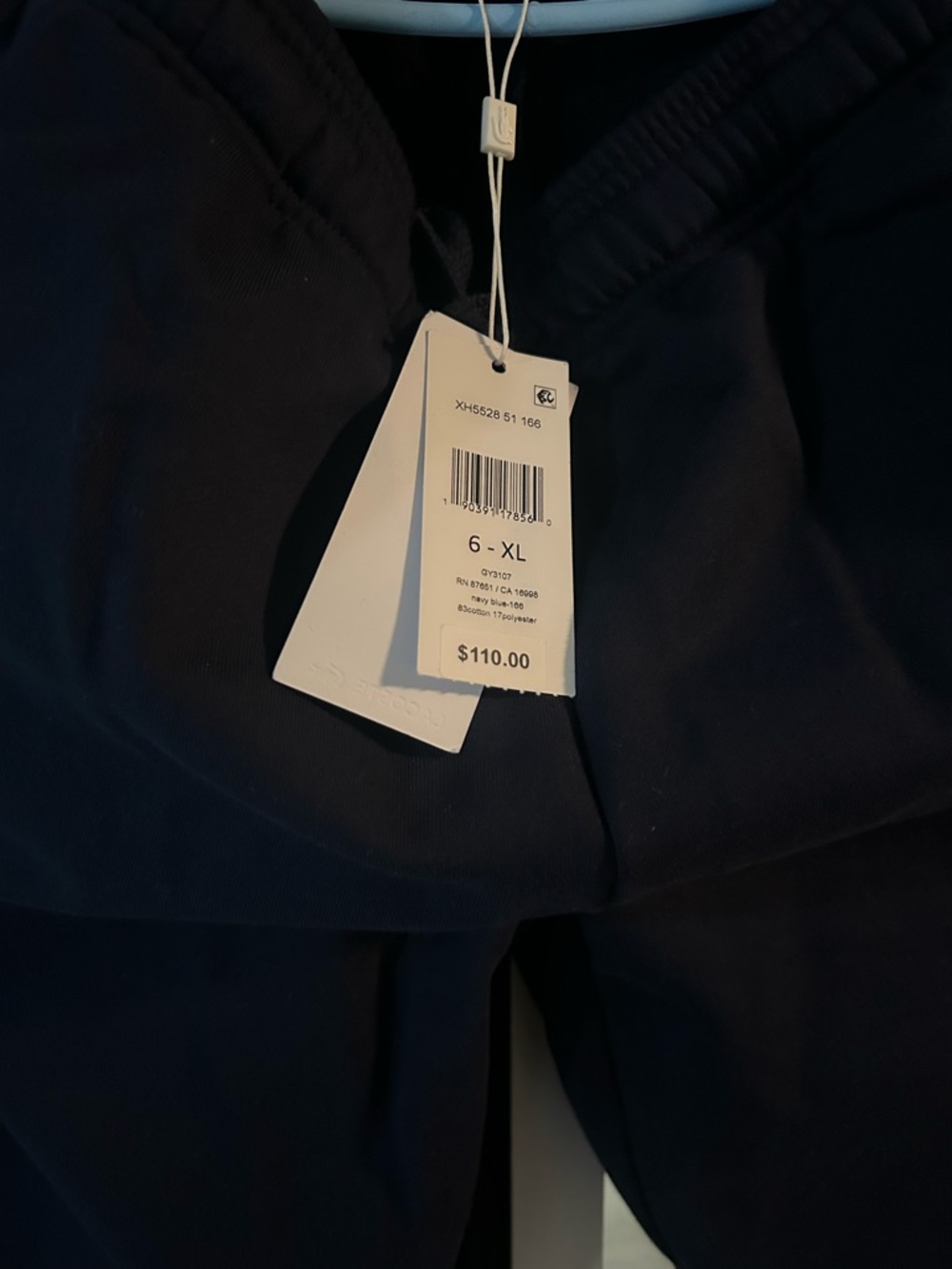 Lacoste - Picture 3 of 5
